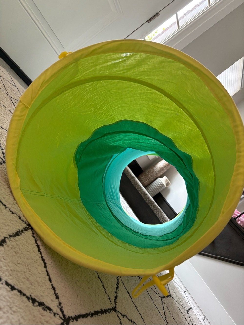 LOVEVERY Organic Cotton Play Tunnel - Picture 2 of 4
